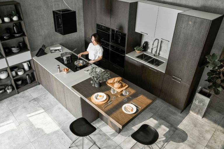 什么是雪松木廚柜？有什么優點和缺點？